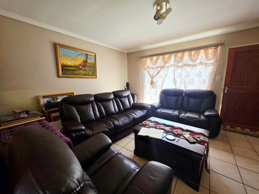 2 Bedroom Property for Sale in Fleurdal Free State